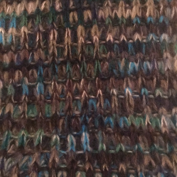 Scarfs - Picture 4 of 5